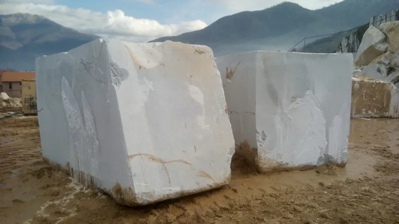 bianco-ogkos-01