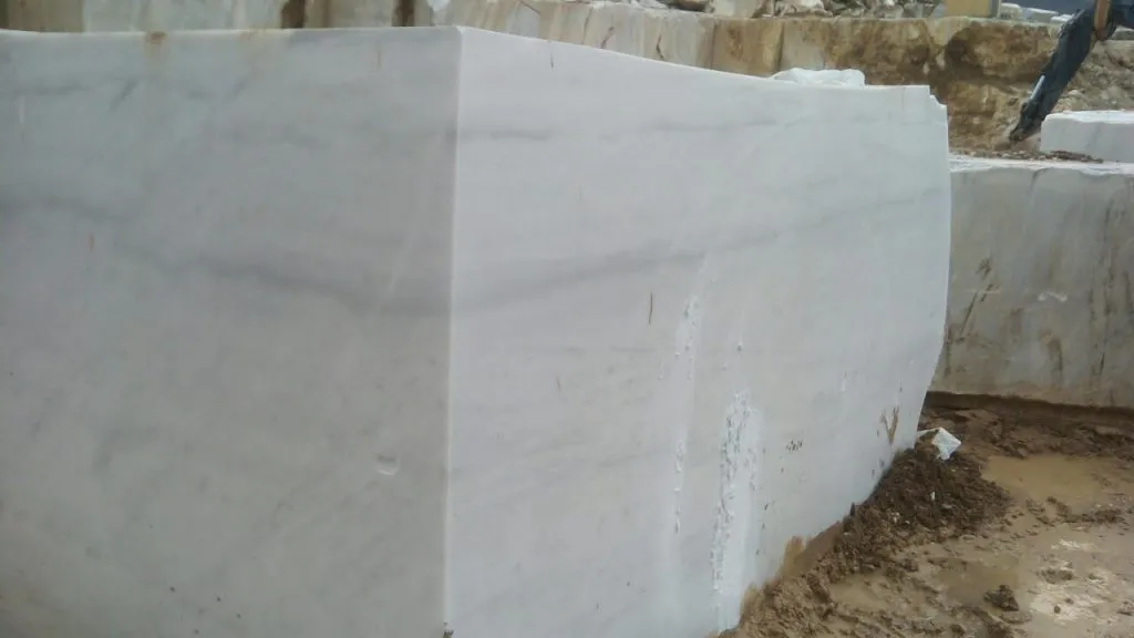 bianco-ogkos-03
